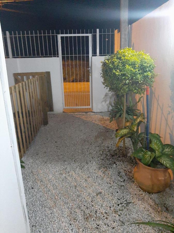 Edícula completa perto da praia. Florianópolis Exterior foto